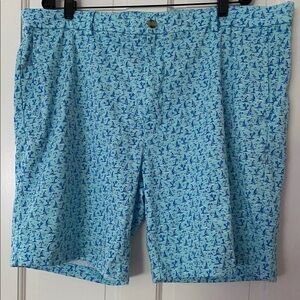 EUC Vineyard Vines “Sea Splash” Breaker Shorts Sz. 42 In Like New Condition